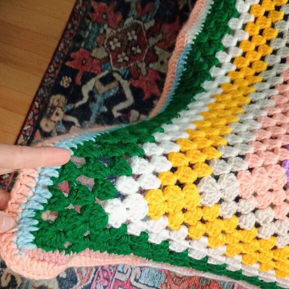 Vintage 80s handmade colorful crochet afghan 🧶 - Picture 4 of 9